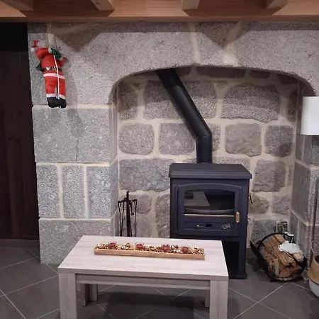 Lou Vachou بيت للعطل